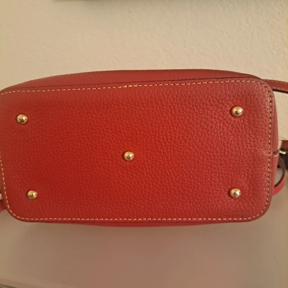 EUC Dooney & Bourke Red Leather Women's Bag
